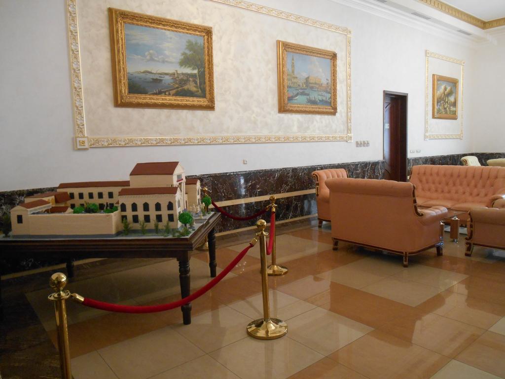 Armenian Royal Palace Jerevan Eksteriør bilde