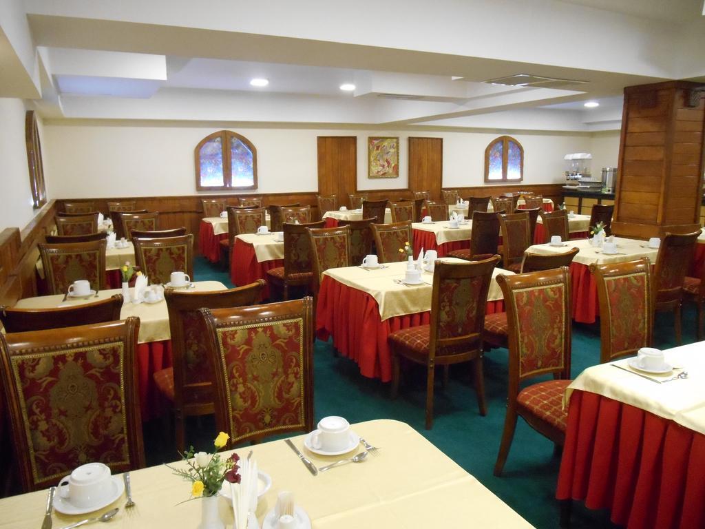 Armenian Royal Palace Jerevan Eksteriør bilde