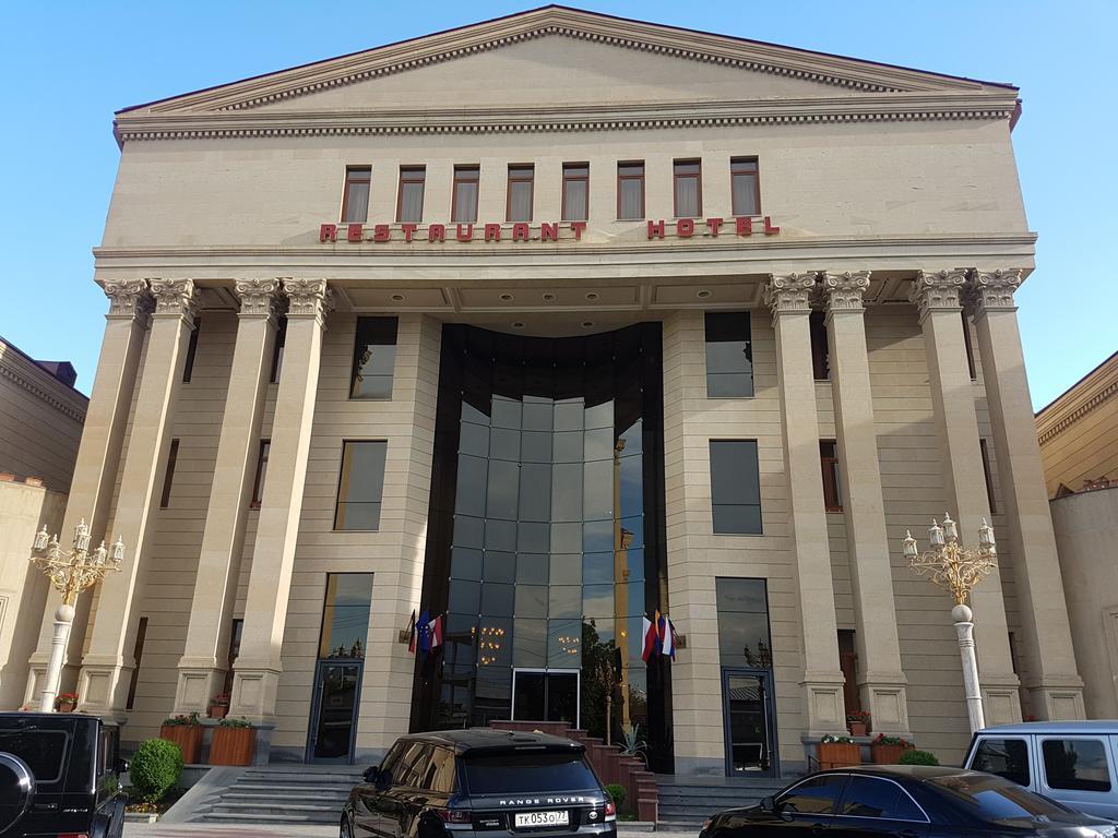 Armenian Royal Palace Jerevan Eksteriør bilde